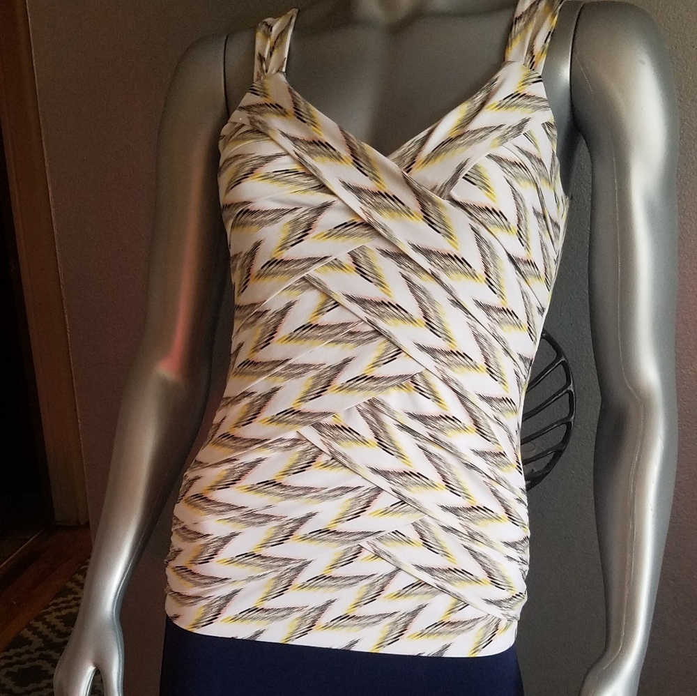 Black House White Market top
